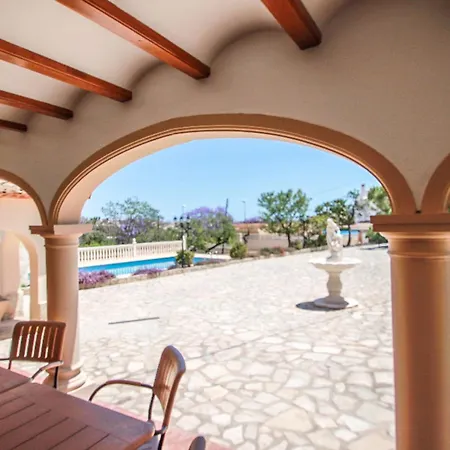Sala I - Family-friendly Holiday House In * Кальпе
