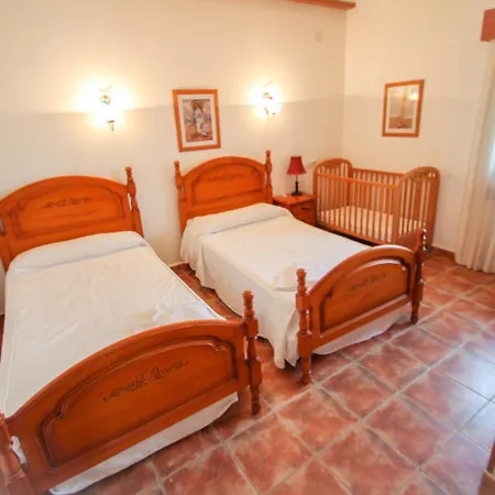 Sala I - Family-friendly Holiday House In Вілла
